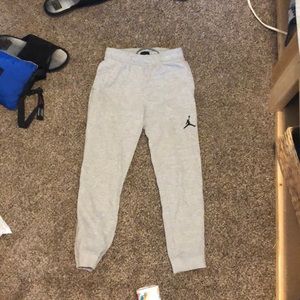 Jordan sweats kids M 10-12